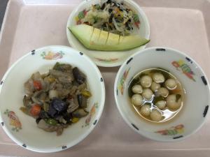 8月27日　昼食【ふのすまし汁・鉄火なす・のり酢和え・メロン】